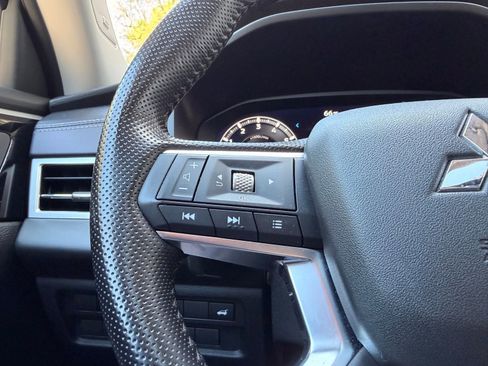 Used 2024 Mitsubishi Outlander SE AWD/4WD image 24