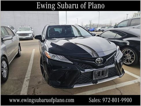 Used 2020 Toyota Camry XSE image 1