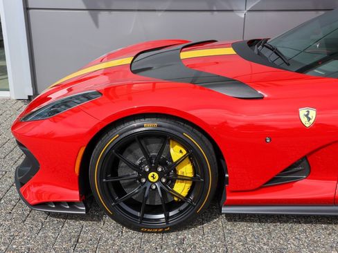 Certified 2023 Ferrari 812 Competizione image 33