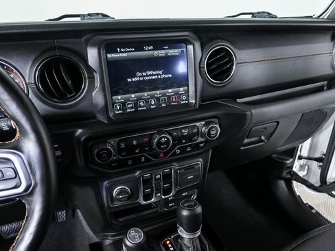 Used 2021 Jeep Wrangler Unlimited Sahara AWD/4WD image 14
