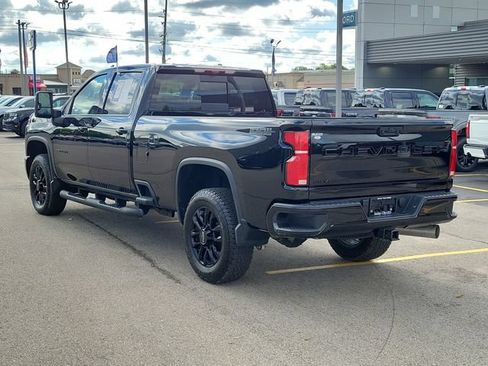 Used 2026 Chevrolet Silverado 2500 LTZ w/ LTZ Plus Package AWD/4WD image 3