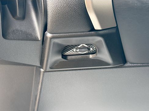 Used 2025 BMW X3 xDrive30i image 36