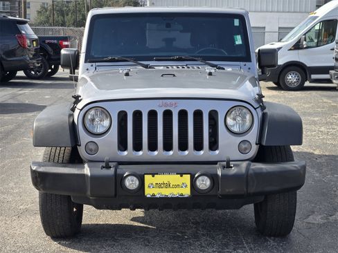 Used 2018 Jeep Wrangler Unlimited Sport w/ Connectivity Group image 2