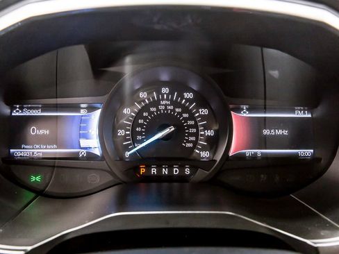 Used 2019 Ford Edge Titanium FWD image 17