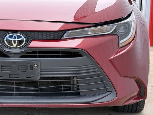 Used 2023 Toyota Corolla LE FWD image 6