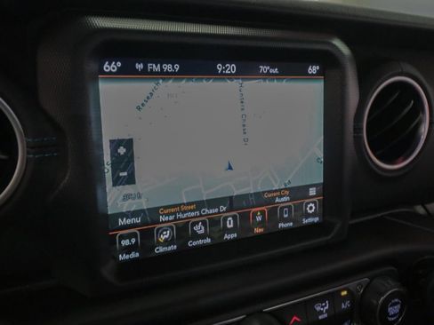 Used 2023 Jeep Wrangler Rubicon w/ Cold Weather Group image 18