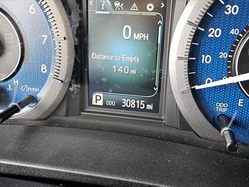 Used 2020 Toyota Sienna L image 10