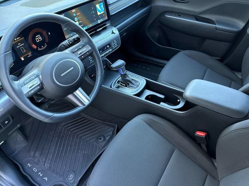 Used 2025 Hyundai Kona SEL AWD/4WD image 9