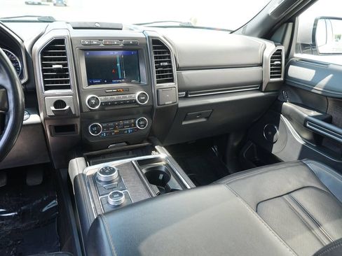 Used 2021 Ford Expedition Max Limited AWD/4WD image 21