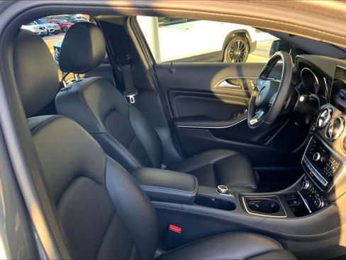 Used 2019 Mercedes-Benz GLA 250 4MATIC image 9