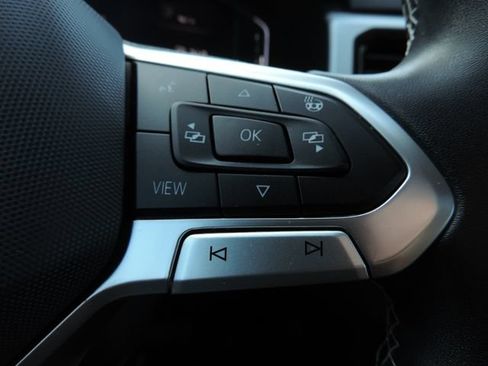 Used 2023 Volkswagen Atlas SEL AWD/4WD image 35