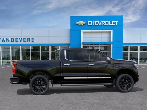 New 2026 Chevrolet Silverado 1500 High Country w/ Technology Package AWD/4WD image 7