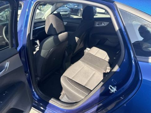 Used 2022 Kia Forte LXS FWD image 5