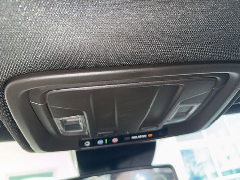 Used 2025 Chevrolet Silverado 1500 LTZ image 15