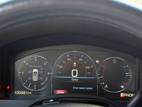 Used 2015 Cadillac Escalade Platinum image 27