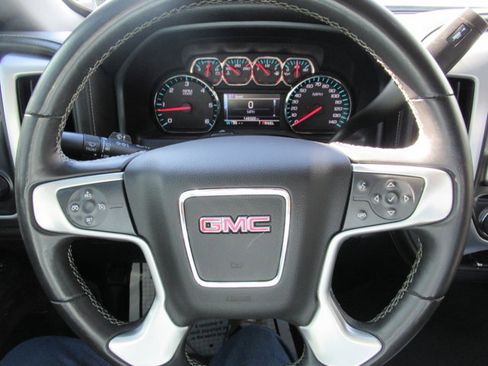 Used 2017 GMC Sierra 1500 SLE w/ SLE Value Package image 21