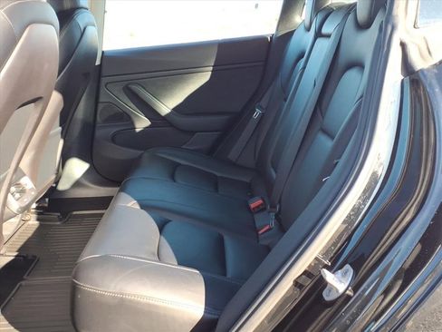 Used 2019 Tesla Model 3 Standard Range Plus image 30