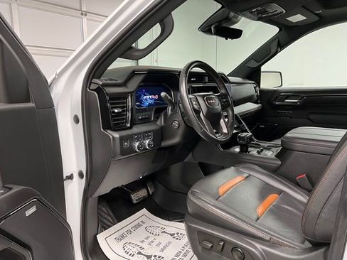 Used 2023 GMC Sierra 1500 AT4 AWD/4WD image 19