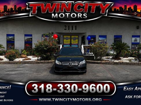 Used 2016 Mercedes-Benz E 350 4MATIC Sedan image 1