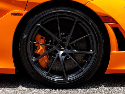 New 2027 McLaren 750S RWD image 15