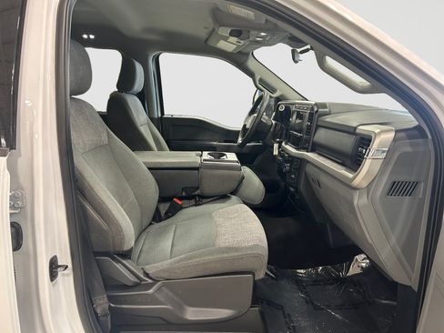 Used 2024 Ford F250 XLT AWD/4WD image 21