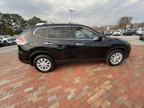 Used 2016 Nissan Rogue S w/ Appearance Package image 36