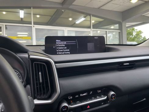 Used 2025 MAZDA CX-50 AWD 2.5 S w/ Preferred Package image 22