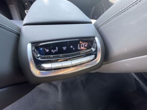 Certified 2024 Cadillac XT6 Premium Luxury w/ Technology Package AWD/4WD image 20