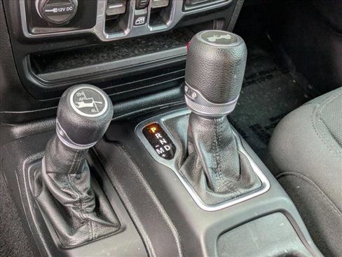 Used 2021 Jeep Wrangler Unlimited Sport image 12