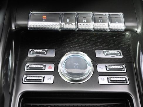 New 2026 Lincoln Nautilus Reserve AWD/4WD image 32