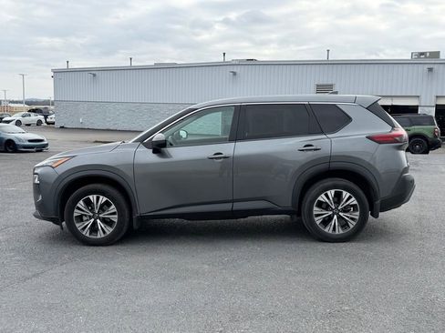 Used 2023 Nissan Rogue SV image 8