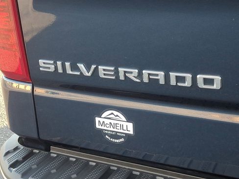 Used 2023 Chevrolet Silverado 1500 LT image 30