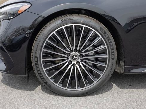 New 2026 Mercedes-Benz E 350 4MATIC Sedan image 5