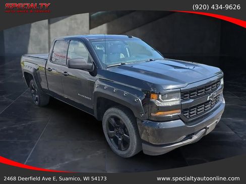 Used 2018 Chevrolet Silverado 1500 Custom w/ Custom Convenience Package AWD/4WD image 9