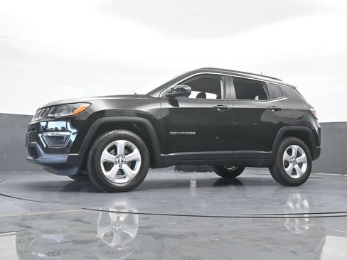 Used 2018 Jeep Compass Latitude w/ Popular Equipment Group AWD/4WD image 58