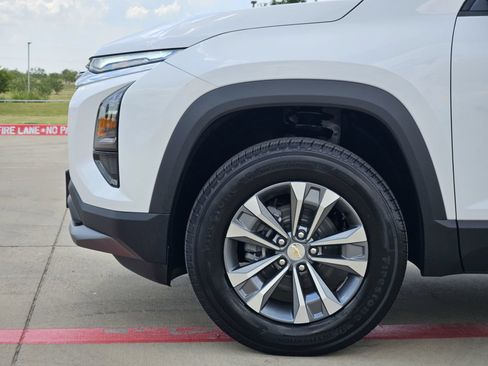 New 2027 Chevrolet Equinox LT FWD image 10