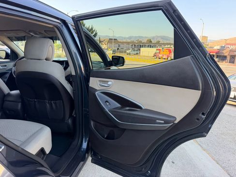 Used 2018 Hyundai Santa Fe Sport w/ 2.4L Value Package 02 FWD image 19