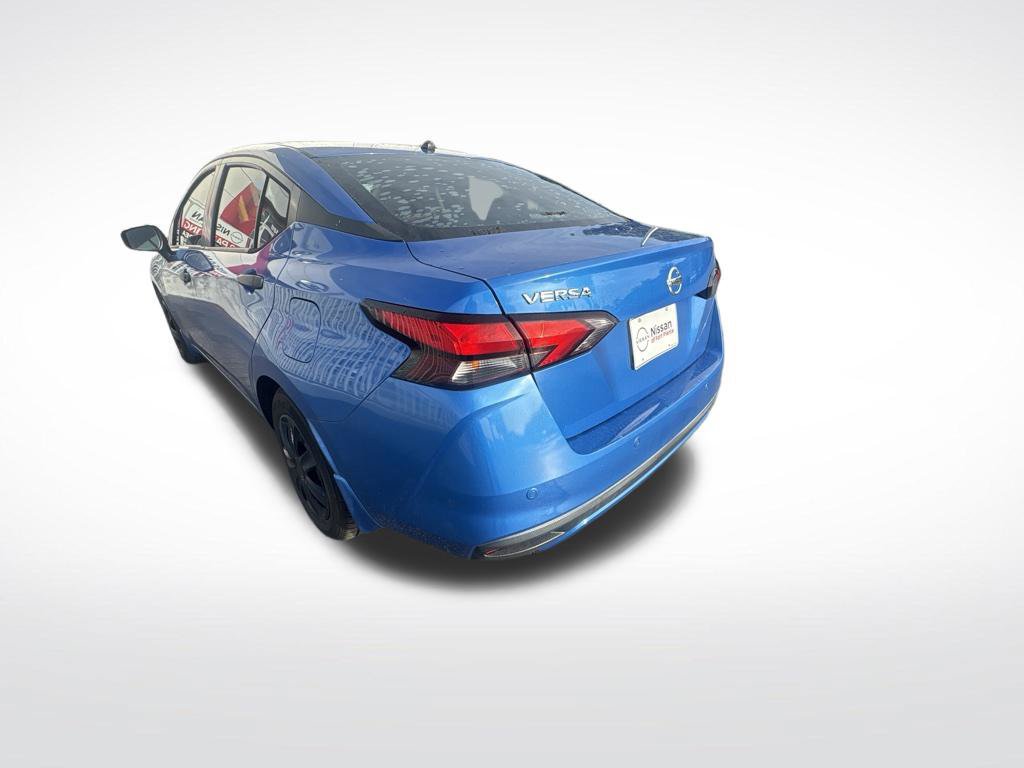 Used 2020 Nissan Versa S FWD image 4