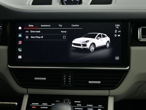 Certified 2023 Porsche Cayenne S AWD/4WD image 23
