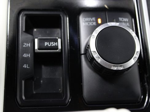 Used 2023 Toyota Tundra Capstone AWD/4WD image 24