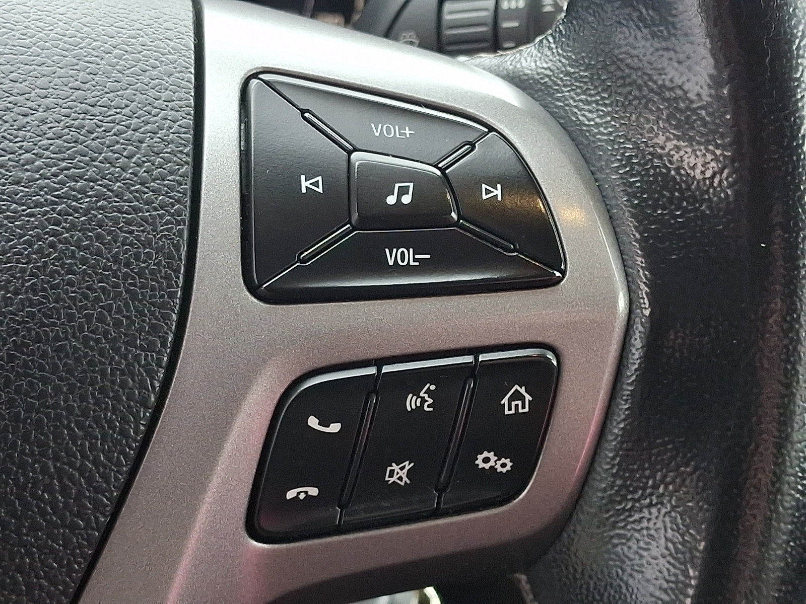 Certified 2019 Ford Ranger XLT w/ Equipment Group 302A Luxury AWD/4WD image 23