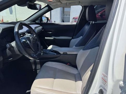 Used 2020 Lexus UX 250h w/ Premium Package AWD/4WD image 21
