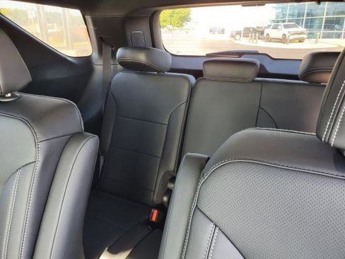 New 2026 Chevrolet Traverse LT image 28