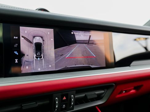 New 2026 Porsche Cayenne S image 19