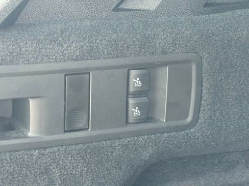 Used 2021 BMW X5 xDrive40i w/ M Sport Package AWD/4WD image 15