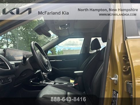 Used 2024 Kia Seltos SX w/ SX Sunroof Package AWD/4WD image 6