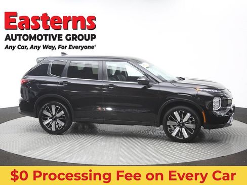 Used 2025 Mitsubishi Outlander SE AWD/4WD image 47