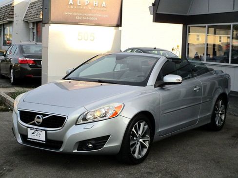 Used 2011 Volvo C70 T5 w/ Convenience Pkg image 3