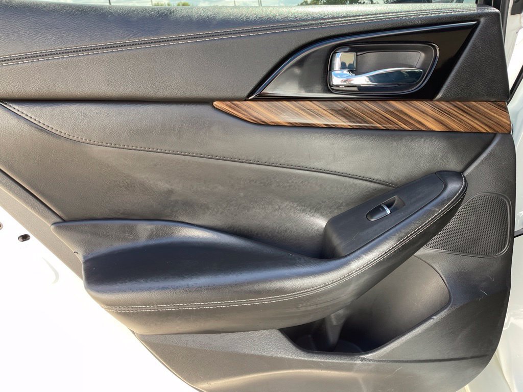Used 2016 Nissan Maxima Platinum FWD image 20