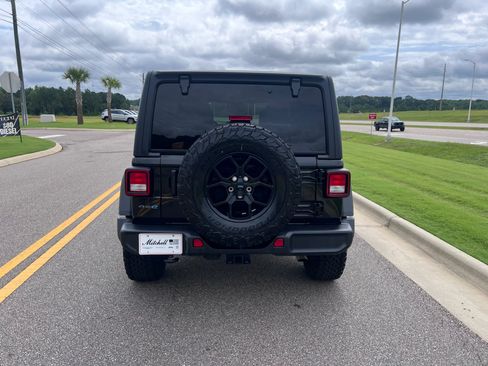 Used 2025 Jeep Wrangler Unlimited Sport S 4xe AWD/4WD image 4